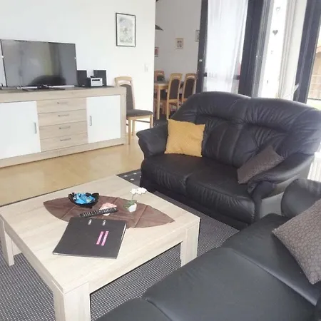 Eul K3 Completely Fenced Semesterbostad *